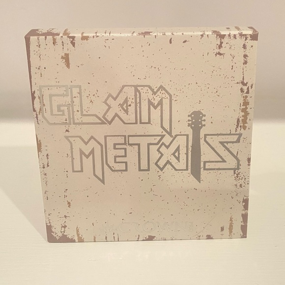 CROWN GLAM METALS 9 Pan palette ✨✨NEW✨✨ - Picture 3 of 3